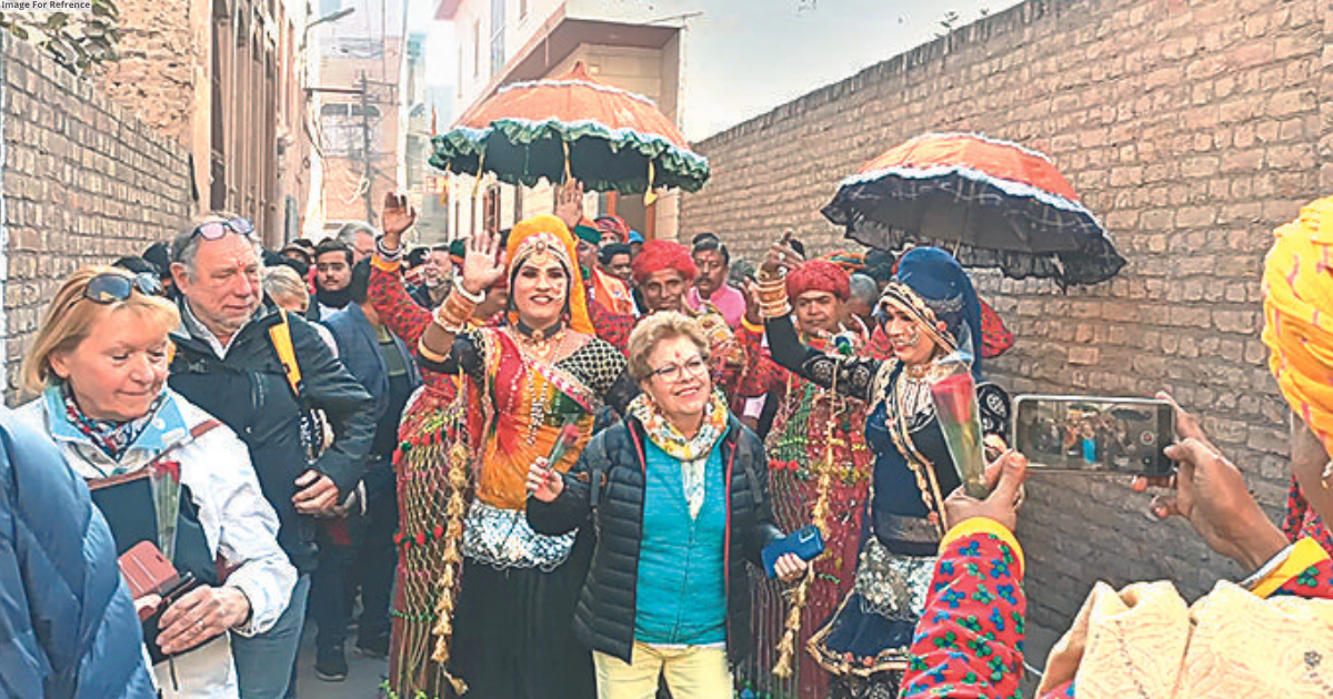 Bkn Camel Fest begins, tourists enjoy Heritage Walk on 1st day